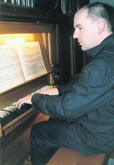 Marek Pilch glänzte beim Benefizkonzert in Lühnde. Foto: Wiechens