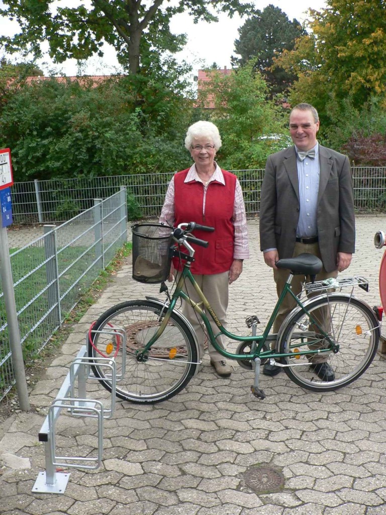 Neuer Fahrradständer am Hermann-Busche-Haus