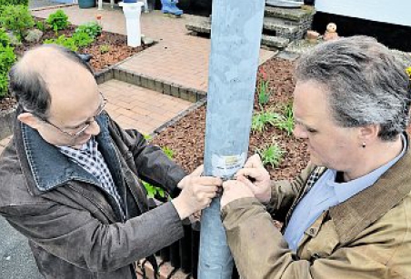 Braune Propaganda am Laternenpfahl – Lühnde