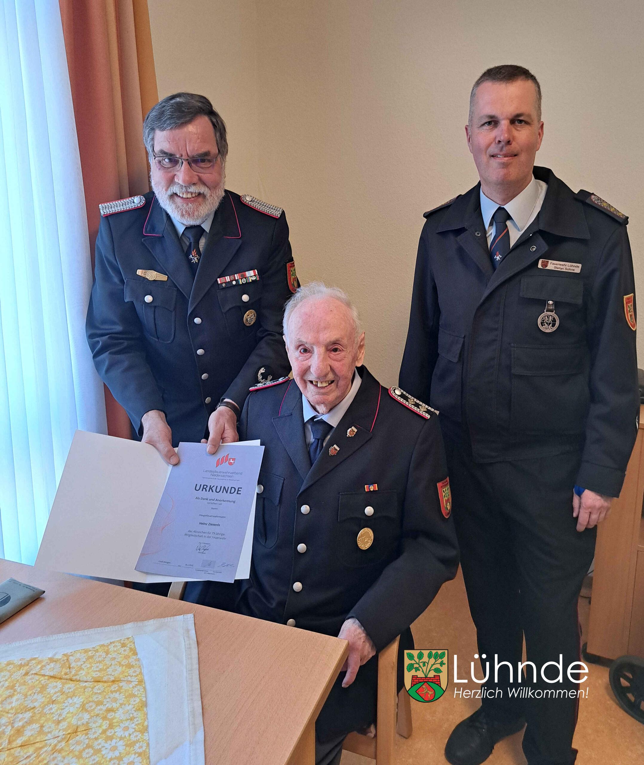 Heinz Ziesenis: 75 Jahre in der Lühnder Wehr
