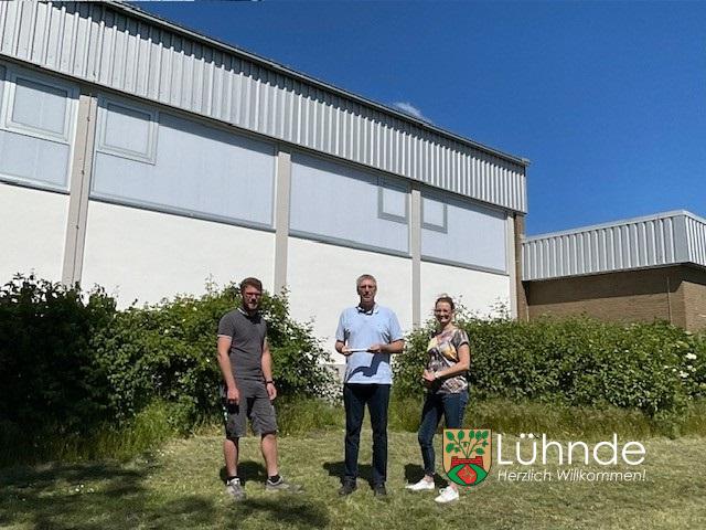 Modernisierung der Turnhalle Lühnde abgeschlossen: Industrieglassanierung erfolgreich vollzogen