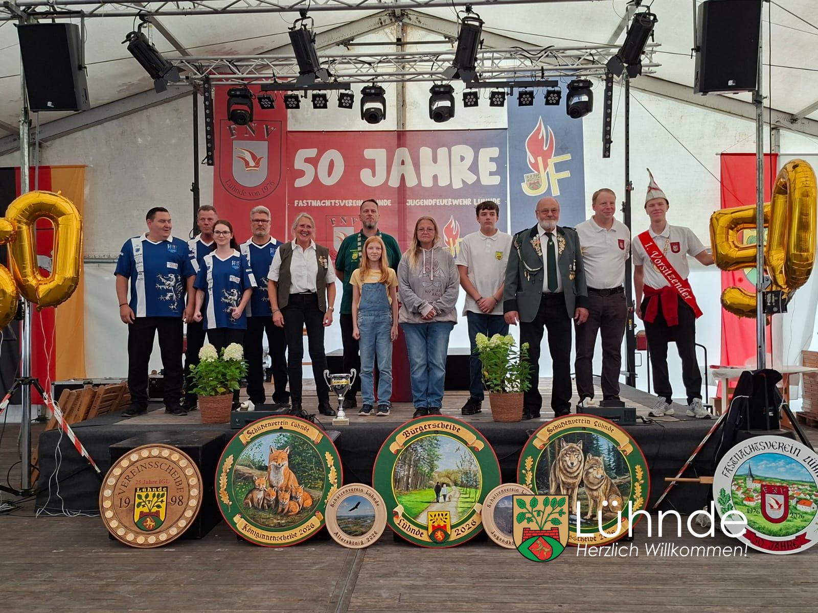 Schützenausmarsch in Lühnde: Tradition, Geselligkeit und neue Majestäten